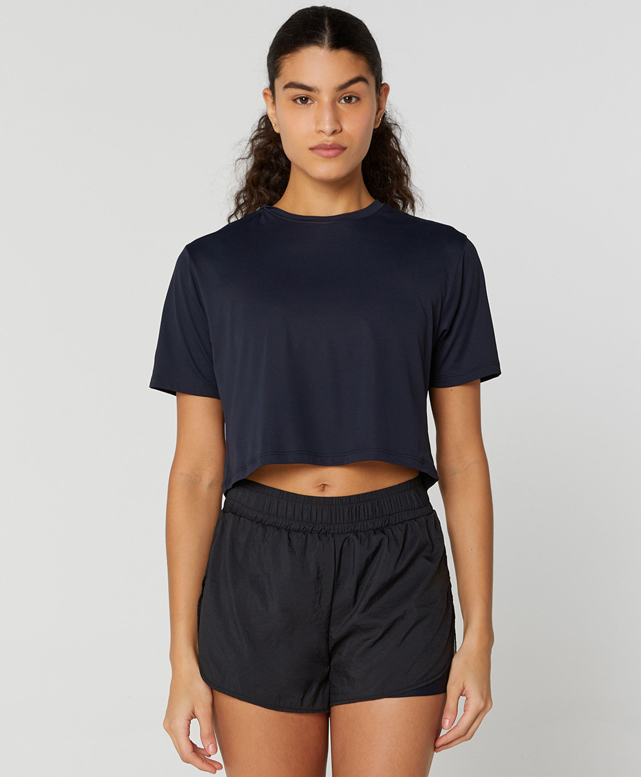 T-Shirt Skin Fit Cropped Alto Giro Preto